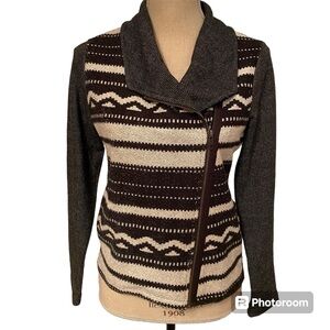 BLACK LETTER T-SHIRT CARDIGAN SWEATER OFF CENTRR ZIP BLAVK WHITE FITTED SIZE S